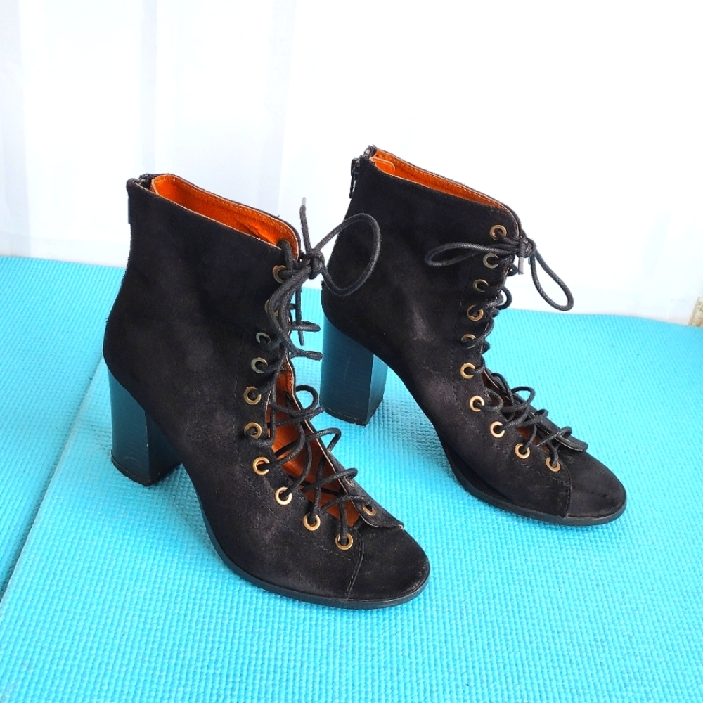 Charlotte Russe Sierra Ankle Lace up Open Toe Block Heel Boots Size 7